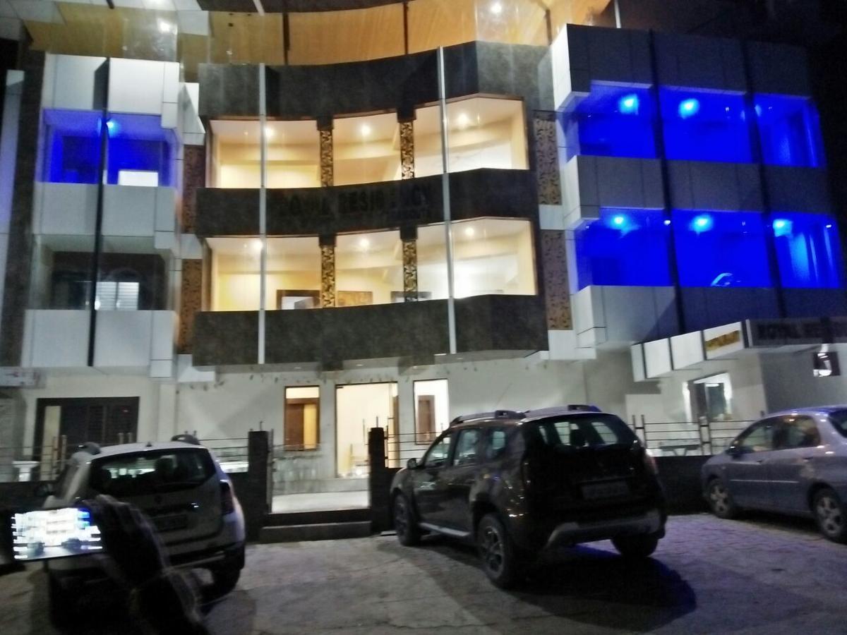 Готель Oyo 11877 Royal Residency New Tehri Номер фото
